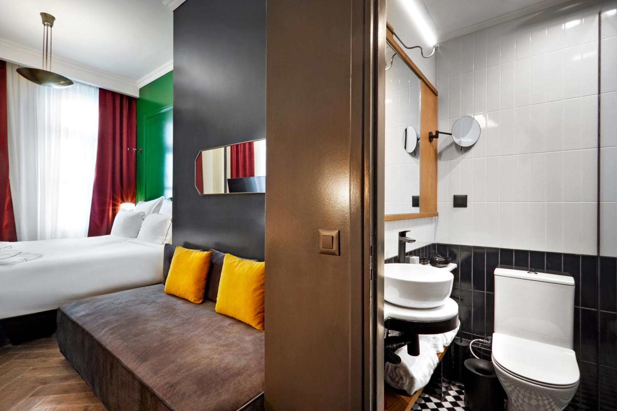 Soho Athinas 60 Otel Atina Dış mekan fotoğraf